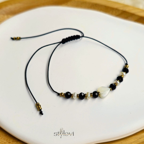 bransoletka Siły - Perłowe Chwile - czarny spinel, perły naturalne, serce, hematyt bransoletka Siły - Perłowe Chwile - czarny spinel, perły naturalne, serce, hematyt