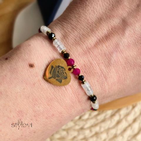 bransoletka dla BABCI: turmalin, onyks, kwarc różowy, rubin, hematyt, serce, grawer