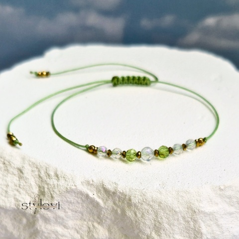 bransoletka - kamień urodzeniowy SIERPIEŃ - oliwin (peridot), kryształ górski, hematyt