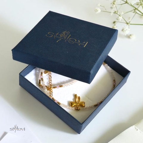 naszyjnik Blush Bow: kwarc różowy, cyrkonia, hematyt