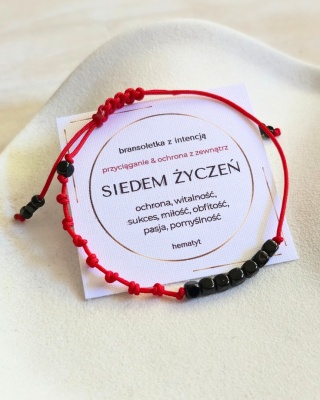 męska bransoletka SIEDEM ŻYCZEŃ: hematyt, czerwony sznurek, siedem węzłów